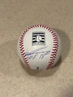 Vladimir Guerrero signed HOF Logo baseball w/ HOF 18 ** Beckett **