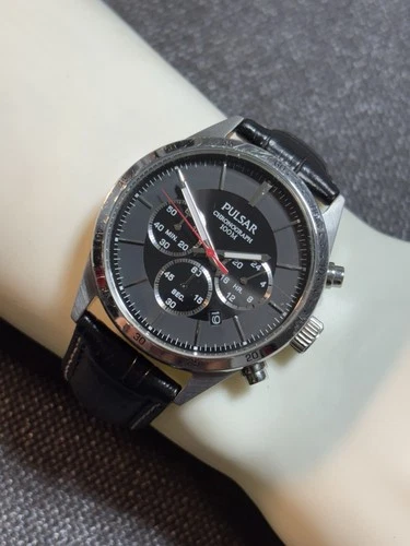 Vintage PULSAR by Seiko Men WR100M Chronograph Watch Black Dial,New Bat