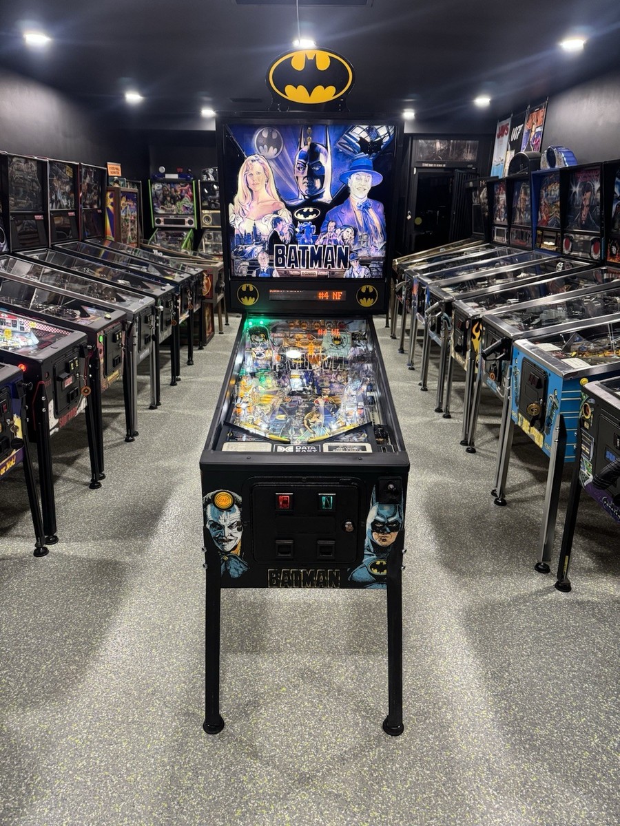 Batman Pinball Machine Data East 1991 Orange County Pinballs FREE