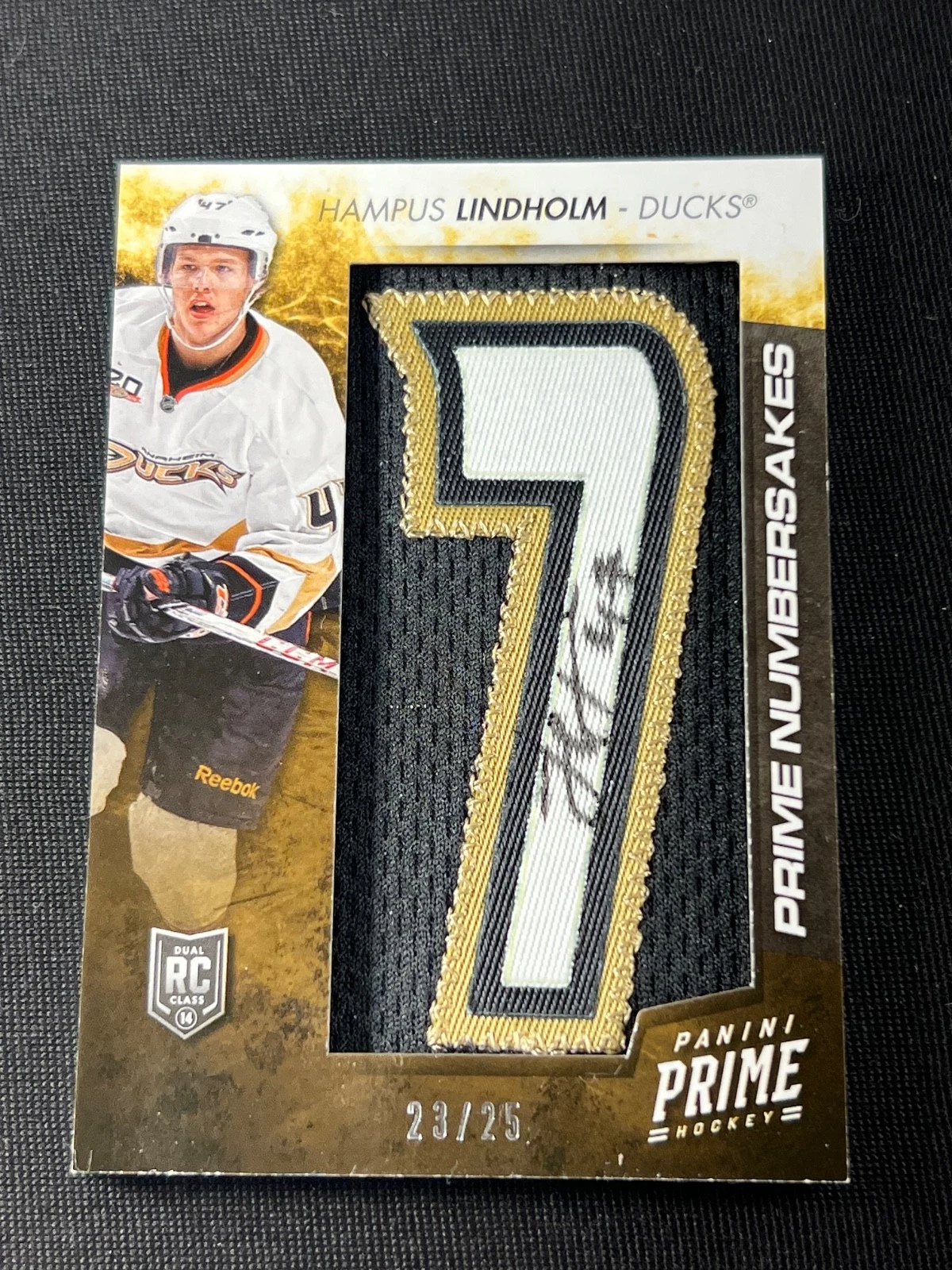 2013-14 PANINI PRIME HAMPUS LINDHOLM JUMBO PATCH #ED 23/25