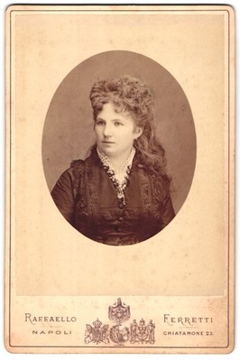 Fotografie Raffaello Ferretti, Napoli, Chiatamine 23, Anna von Courl, Gräfin Er 