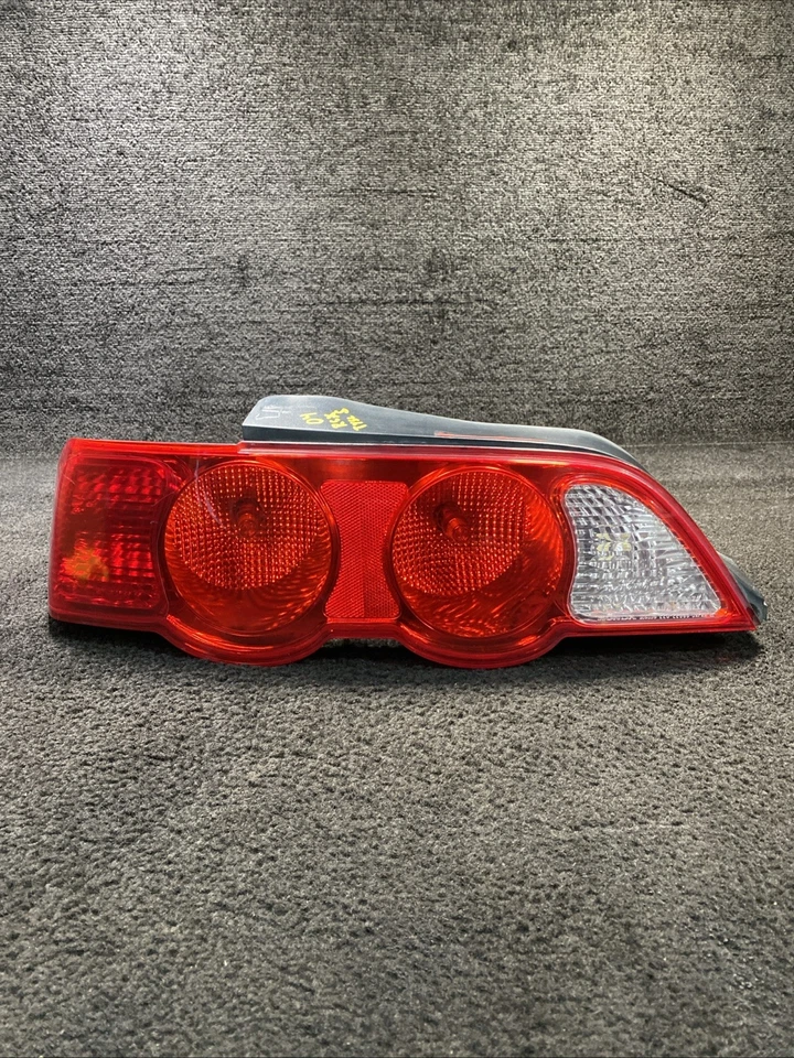 Lámpara de luz trasera izquierda del lado del conductor Acura RSX DC5 2002-2004 OEM 220-22388 Foto 2 de 4