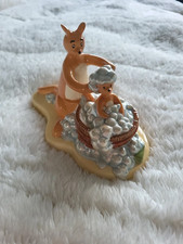 Royal Doulton 2003 Winnie The Pooh Bathtime 'A Clean Little Roo Is Best!' WP54.