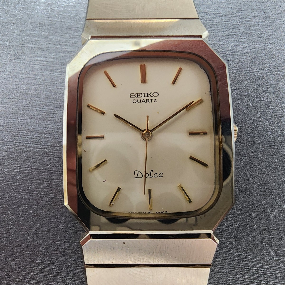 【新品電池】SEIKO dolce tank フランセーズ 稼働品 新品電池 稼働品】SEIKO Dolce 腕時計 NSAG 超硬合金 新品電池 稼働品