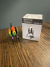 Portal 2 Series II (2) - Open Rainbow Turret - NECA WizKids Valve Blind Box