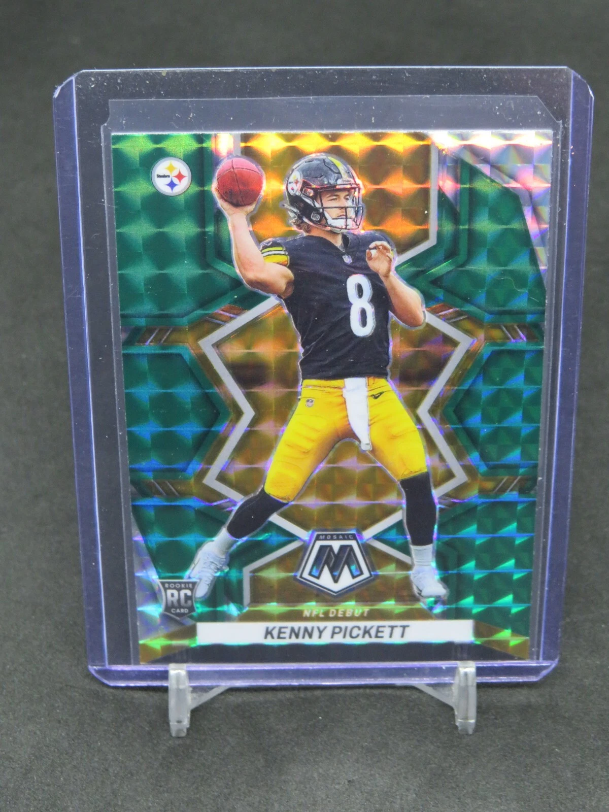 2022 PANINI MOSAIC KENNY PICKETT GREEN DEBUT RC PITTSBURGH STEELERS CC8