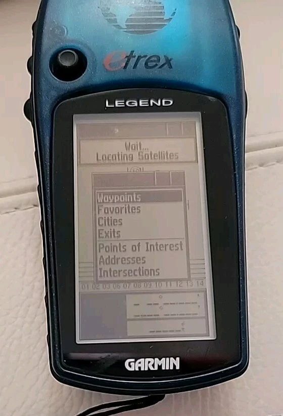GARMIN eTrex LEGEND 2.1" LCD WaterProof Handheld GPS Navigator *Very Good Cond. - Image 3 of 4