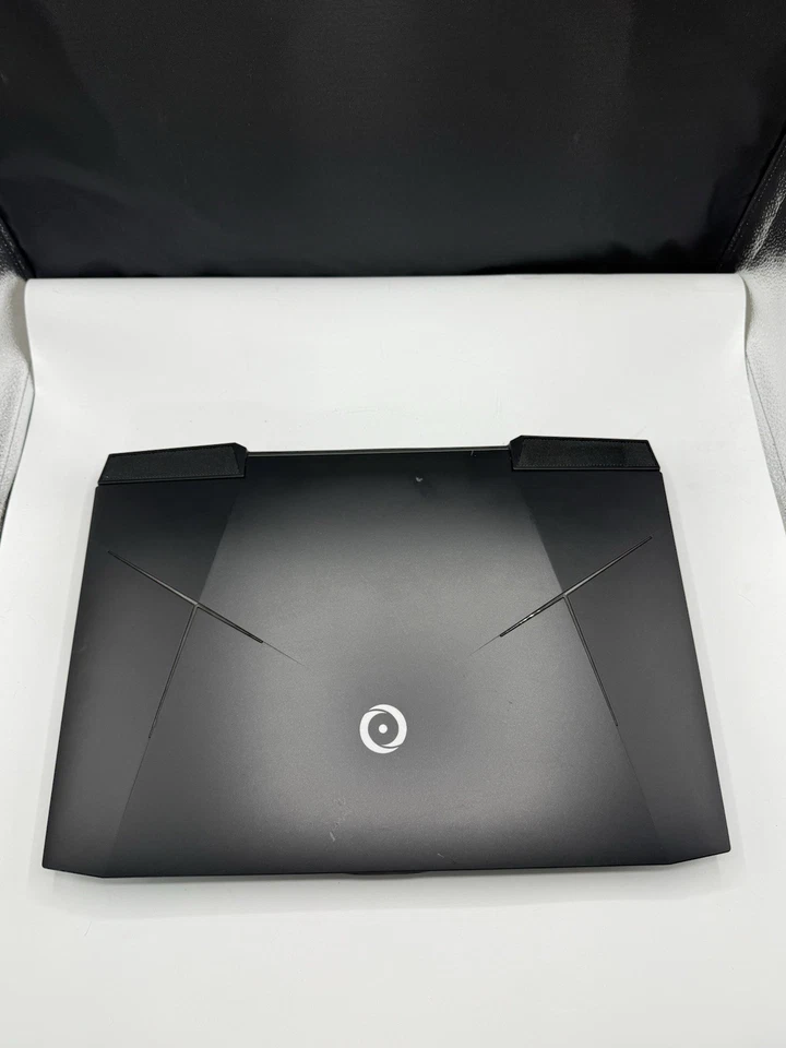 Origin Gaming Laptop EON17-SLX 17.3” FHD i7-6700K 16GB RAM 480GB SSD 980M WIN10P - Image 3 of 4