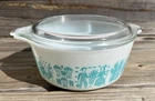 Pyrex Casserole Dish Lid 472 Amish Butter Print White Blue turquoise 1 1/2 PT
