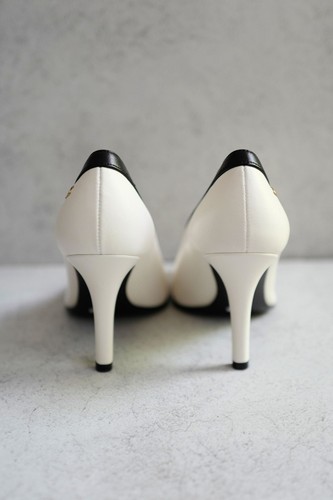 Chanel 26S Pumps Matthieu Blazy's weiß Lammfell Größe 36,5c - Bild 4 von 24
