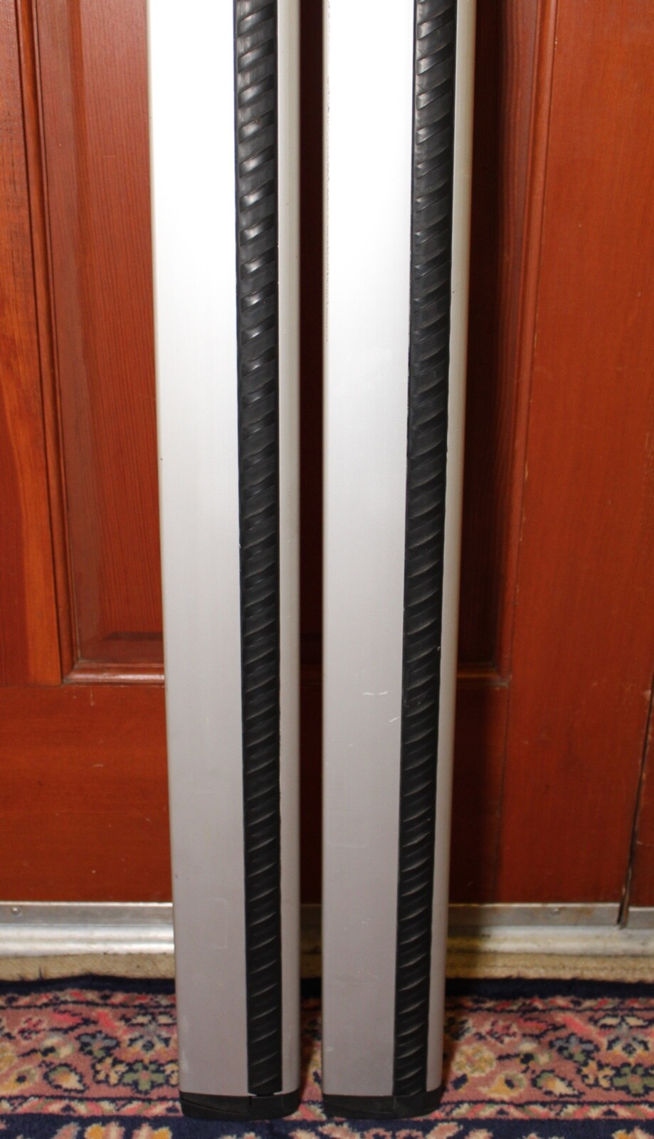 THULE AeroBlade Bars 47" (ARB47) Silver Cross Bars Load Roof Rack w