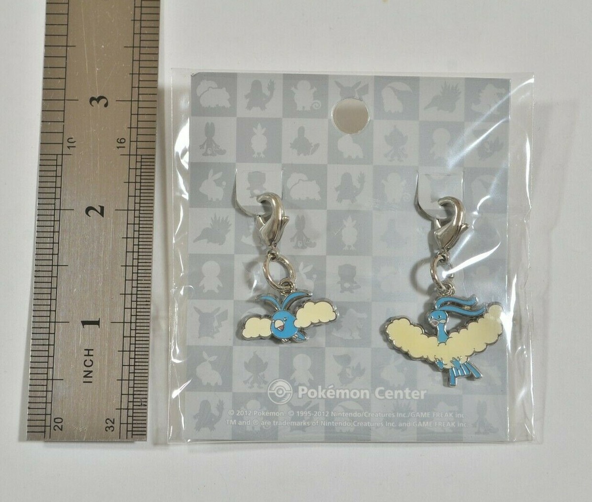 プラチナ　オパール　チャーム Pokemon Center Limited Metal Charm Swablu & Altaria Keychain Japan