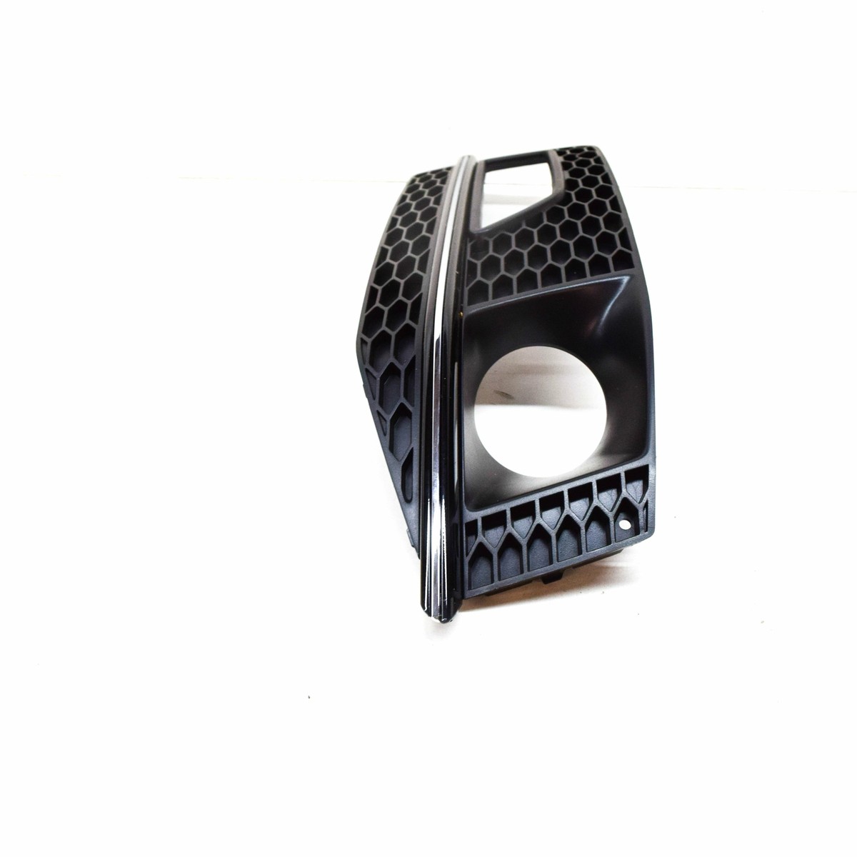 NEW AUDI B8 FRONT RIGHT BUMPER LOWER GRILLE 8K0807682N01C 8K0-807
