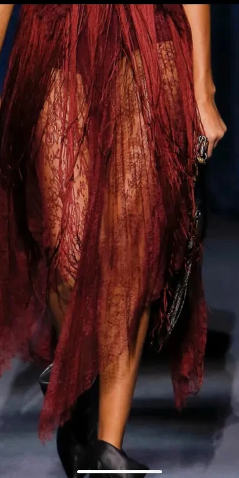 Vestido Givenchy Nuevo con Etiquetas Otoño 2018 Borgoña Encaje Flecos Plisado Sin Mangas Vestido Foto 3 de 4