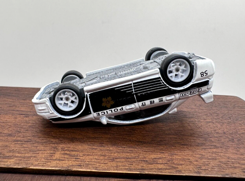 CUSTOM MATCHBOX SUBARU IMPREZA POLICE MBX JAPAN CRUISERS SERIES - REAL RIDERS - Picture 5 of 10