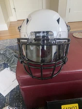 Schutt Vengeance Adult Large Pro LTD 2 W 2 Visors