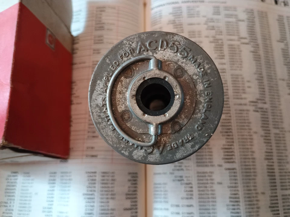 QUALITY DIESEL FUEL FILTER - FITS: PEUGEOT 403 / 404 / J7 VAN - Image 2 of 4