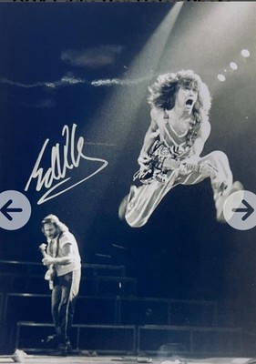 WITH COA   EDDIE VAN HALEN  ORIGINAL AUTOGRAPH 8X12'' SUPER COOL PHOTO  