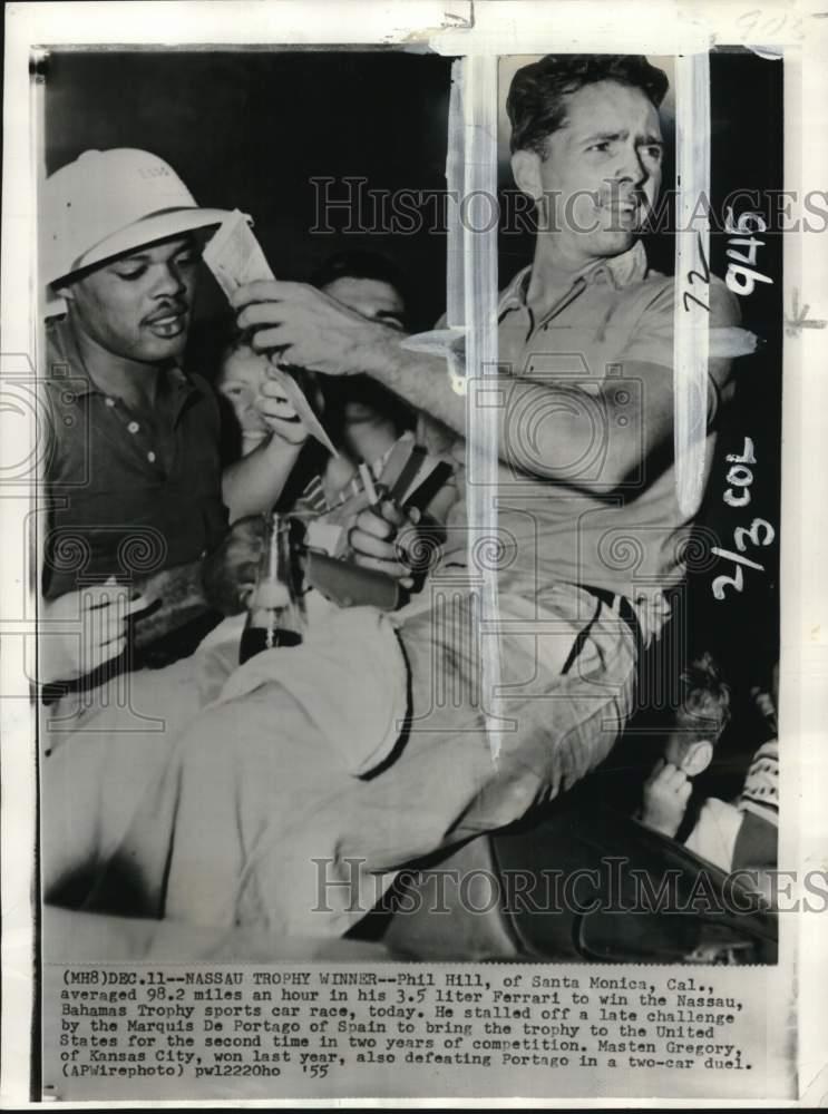 1955 Press Photo Race driver Phil Hill after a win in Nassau, Bahamas ...