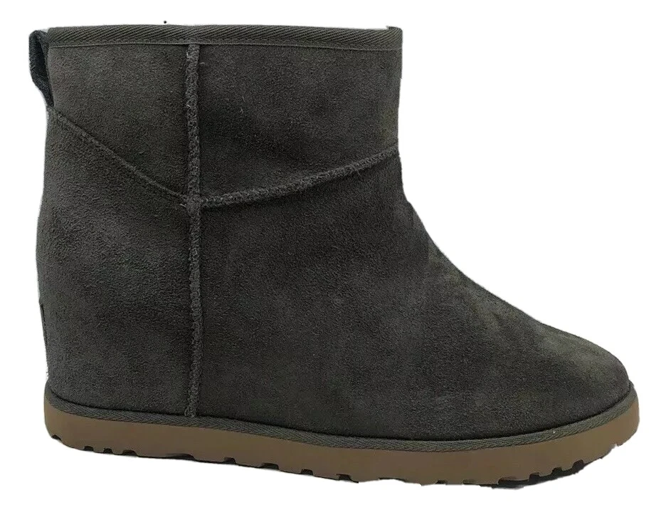 Ugg boots size 11 best sale wide