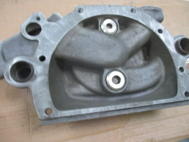 Rolls Royce Silver Shadow, Bentley T, Camargue bomba de agua carcasa de voluta UE33699 Foto 2 de 4