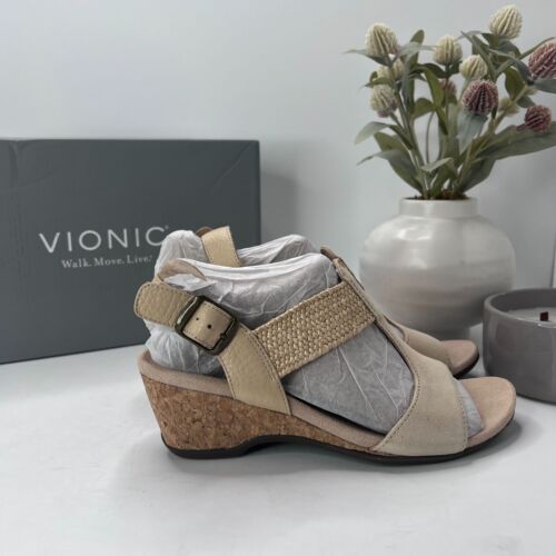 Vionic Kaytie Suede Wedge Sandals Semolina Biege Buckle Strap Women's US 5 NWB