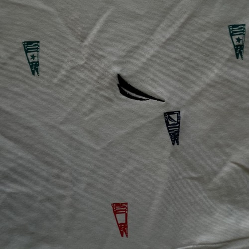 Nautica Men's T-Shirt Size M White All Over Flags Print Crew Neck NEW - Picture 3 of 5