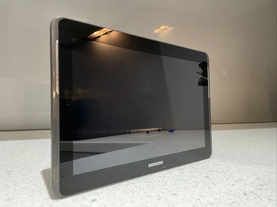 Samsung Galaxy Tab 2 GT-P5100 16GB, Wi-Fi + 3G, 10.1in, Micro SD Slot GT-P5100, - Image 2 of 4