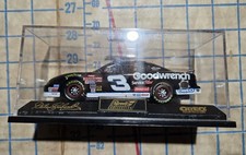 Dale Earnhardt 3 GM Goodwrench Plus Oreo 1:32 2001 Chevrolet Monte Carlo TT