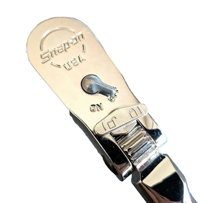 New Snap-on  3/8'' drive 17'' Extra-Long Locking Flex Head Ratchet FHLLX80