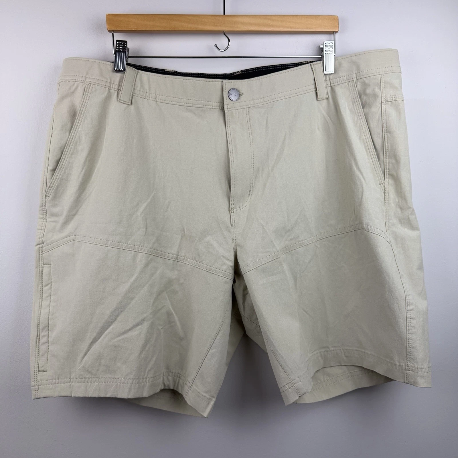 Ascend Acadia Shorts Tan Mens Size 42 Performance Outdoors Fishing NWT