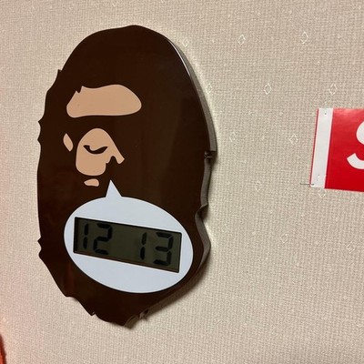 【新品未使用】A BATHING APE APE HEAD WALL CLOCK A BATHING APE Bape Ape Digital Wall Clock Head Brown Hanging 9.4