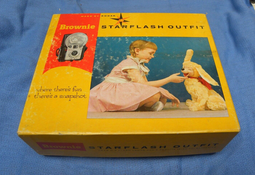 Vt Kodak Brownie Starflash Camera Outfit With Original Box & Instructions, Bulbs