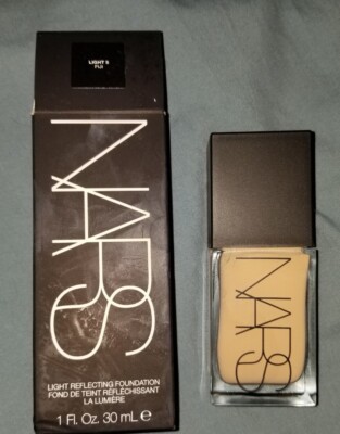 NARS Light Reflecting Foundation -Light 5 Fiji-Blurs & Radiates *BNIB *