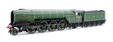 HORNBY 'OO' GAUGE R3246TTS LNER GREEN 2-8-2 CLASS P2 STEAM LOCOMOTIVE *TTS SOUND