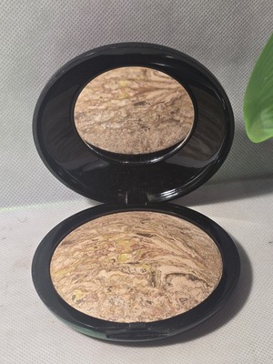 LAURA GELLER Baked Bronze-N-Brighten Multipurpose Bronzer Roman Holiday .78 HUGE