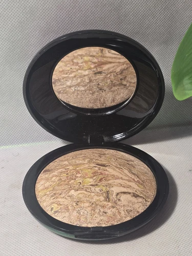 LAURA GELLER Baked Bronze-N-Brighten Multipurpose Bronzer Roman Holiday .78 HUGE