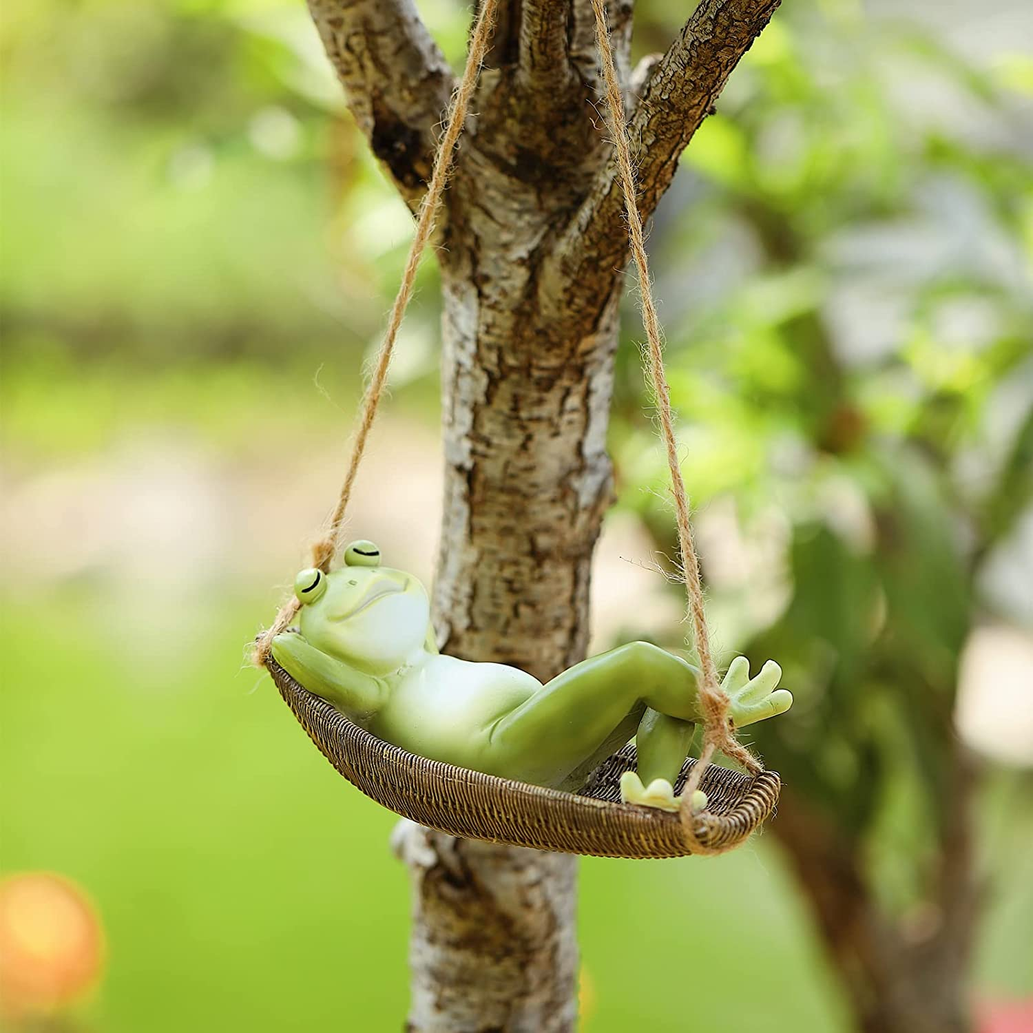 Sleeping Frog Garden Statues Outdoor Hanging Swing Décor