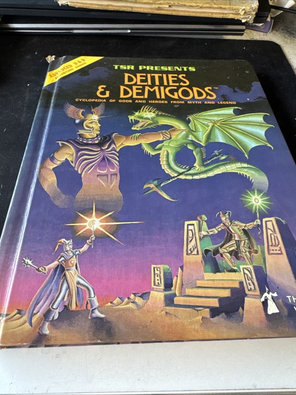Original Dungeons And dragons LOT set !