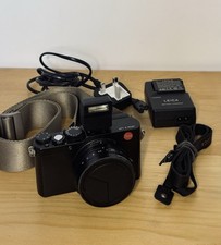 Leica D-Lux (Typ 109) Compact, Detachable Flash, Two Straps, Battery, Charger