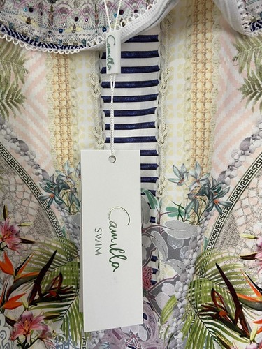 Traje de baño de una pieza CAMILLA SWIM estampado multicolor adornado hombro frío M - Imagen 10 de 12