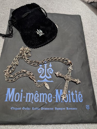 Moi meme moitiemoi-meme moitie - Gem Moi meme moitiemoi-meme moitie - Gem
