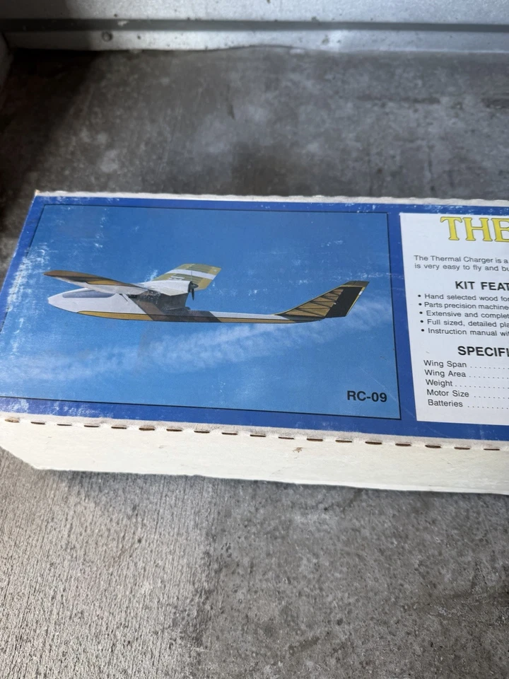 VINTAGE NOS GM Precision Thermal Charger Motor Glider Kit Original Box & Manual - Image 3 of 4