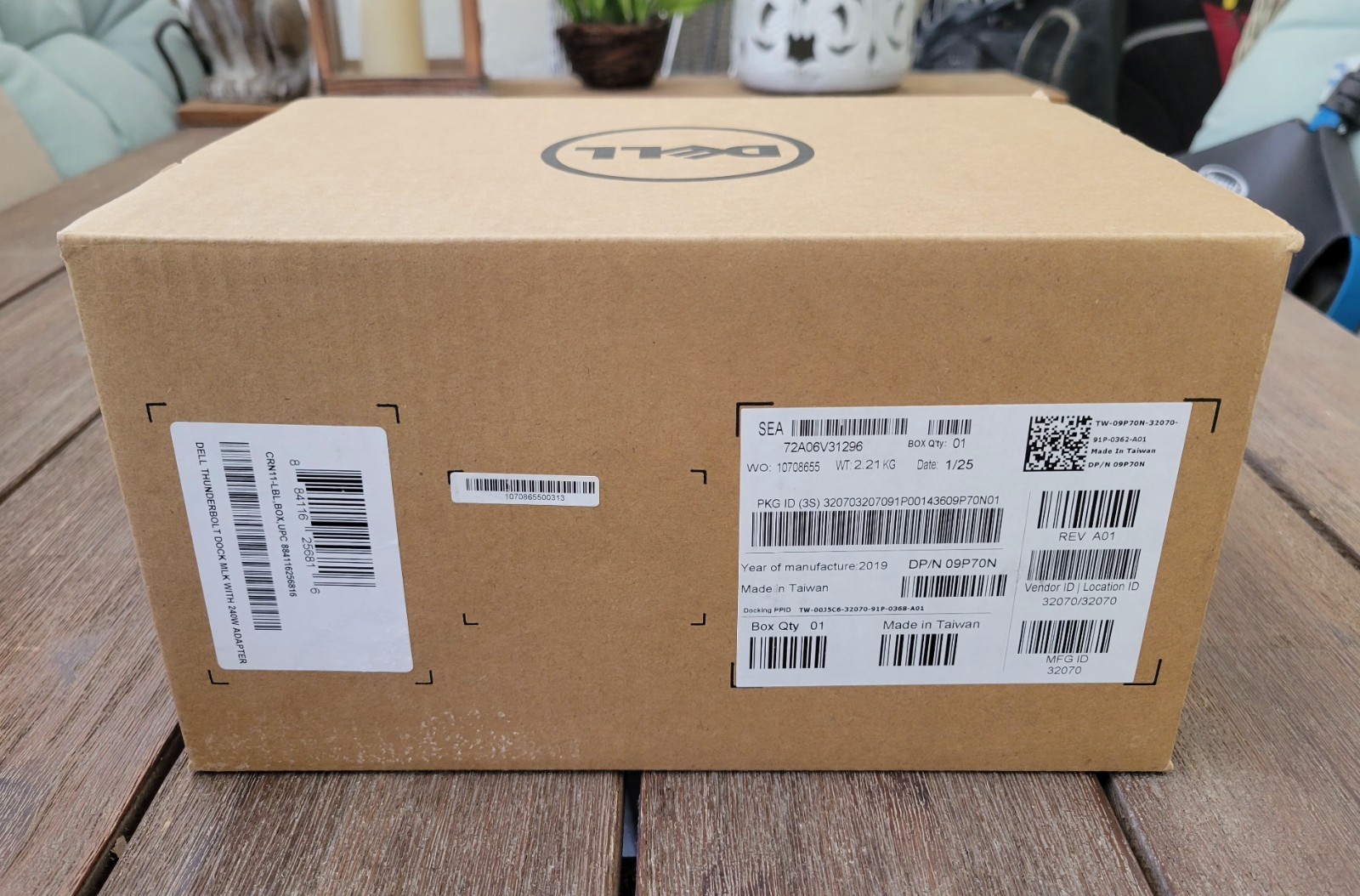 NEW Genuine Dell TB16 Thunderbolt Dock MLK with 240W Adapter