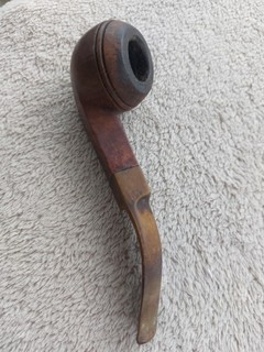 VINTAGE SHAMROCK VINTAGE SMOKING PIPE.