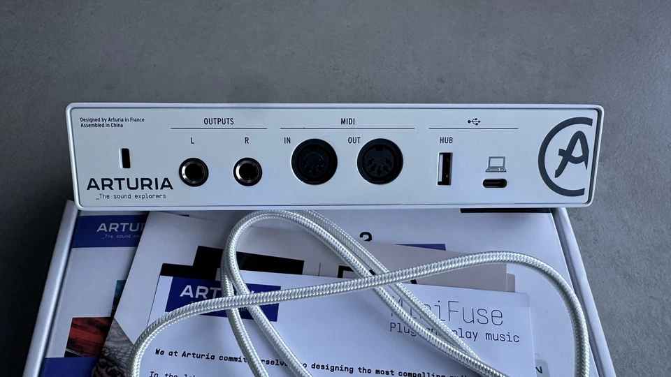 Arturia MiniFuse 2 USB Audio Interface - Image 2 of 4
