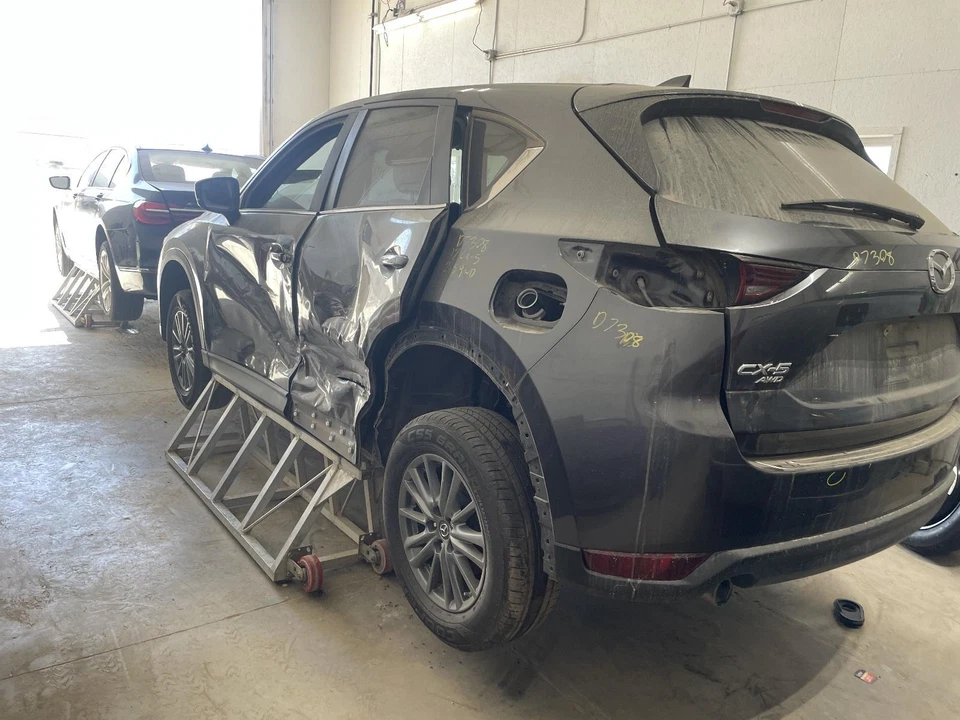 Conjunto hidráulico ABS usado se adapta a: Mazda CX-5 ID 2017 KBYW-43-7A0 grado A Foto 2 de 4