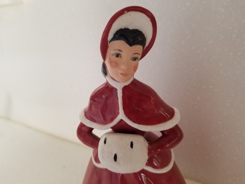 Porcelain Victorian Lady With Hands in Muff Figurine Statue Hand Painted 10" - Picture 2 of 9