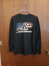 M&P Smith & Wesson T Shirt Mens Medium Black Long Sleeve USA Flag 