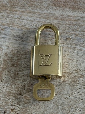 EB-598 #335 Authentic LOUIS VUITTON Lock & Key set Padlock brass Unpolished LV